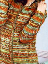 Жакет с капюшоном в зелёно-коричневых тонах