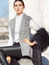 Жилет из серой меланжевой пряжи, фото