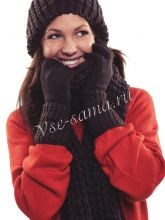 Черная шапочка объемной вязки, фото