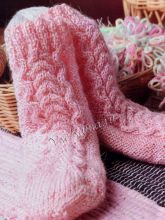 Детские носочки, связанные на двух спицах