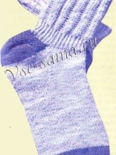 Двухцветные носки с вертикальным узором