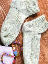 Меланжевые носки с рельефным узором