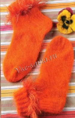 Оранжевые носки спицами