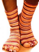 Пестрые носки с пальцами