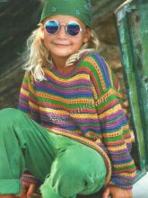 Пёстрый полосатый пуловер, фото