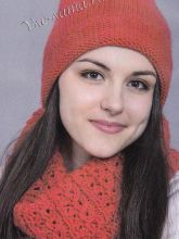 Шапка красного цвета, фото