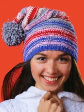 Шапка в полоску с помпоном, фото