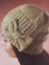 Шапочка спицами с бантом, фото