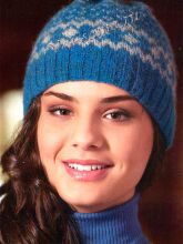 Шапка из синей меланжевой пряжи