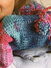 Варежки с помпонами