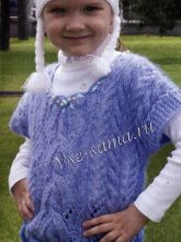 Безрукавка светло-голубого и темно-голубого цвета