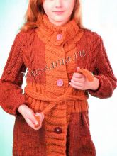 Коричневое пальто с поясом