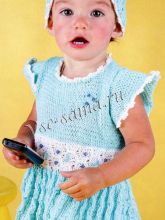 Платье и шапочка голубого цвета