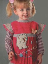 Платье с аппликацией