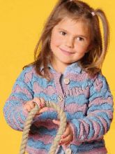 Полосатый жакет спицами с фантазийным узором