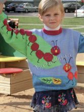 Пуловер с рисунком Гусеницы