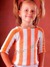 Пуловер с вертикальными полосами