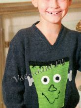 Темно-синий пуловер спицами с аппликацией