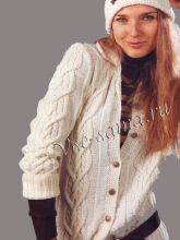 Белый жакет с косами и шапка