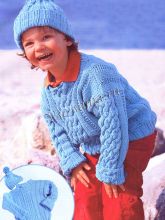 Бирюзовый пуловер и шапочка