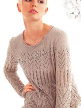 Пуловер бежевый с ажурными узорами