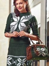 Пуловер, юбка и сумочка