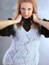 Пушистая безрукавка