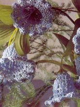 Стилизованные колокольчики - вязаные цветы