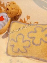 Валяная подушечка с цветами