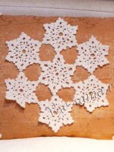Декорирование подушки - Снежинки крючком