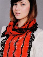Красный с черным шарф, фото