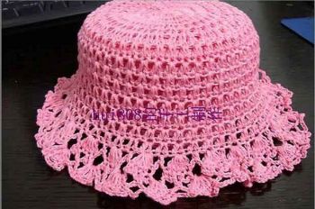 Розовая шляпка