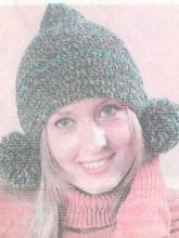 Шапочка с помпонами