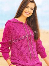 Пуловер яркорозового цвета с капюшоном